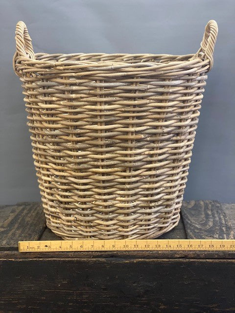 Traditional Log Basket