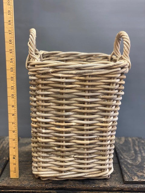 Traditional Log Basket