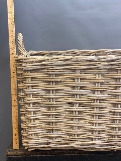 Traditional Log Basket